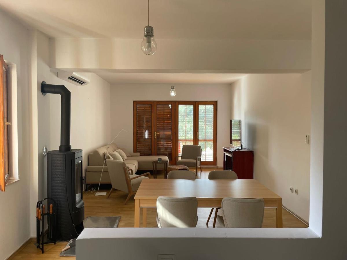 Six Bedroom Holiday Home Matea Ploce  Exterior foto