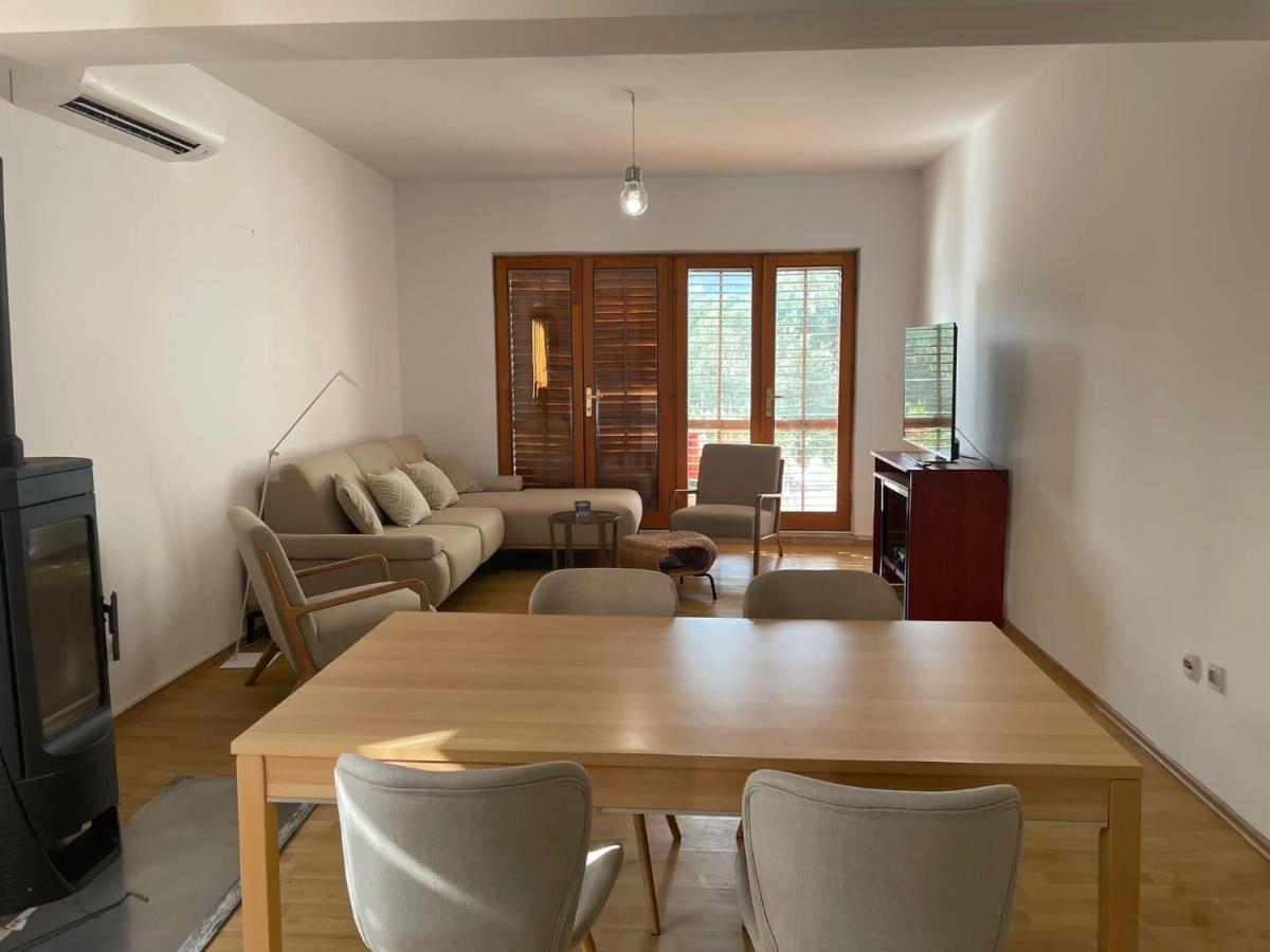 Six Bedroom Holiday Home Matea Ploce  Exterior foto