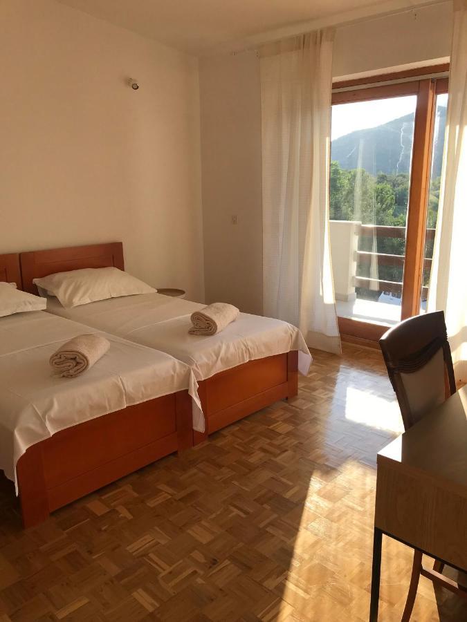 Six Bedroom Holiday Home Matea Ploce  Exterior foto